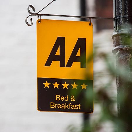 Darwin'S Townhouse Shrewsbury Exterior foto AA sign