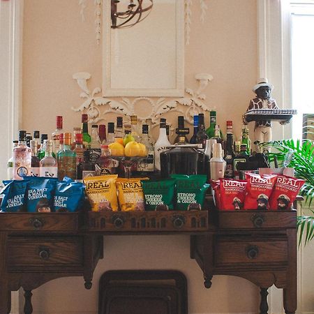 Darwin'S Townhouse Shrewsbury Exterior foto A wet bar