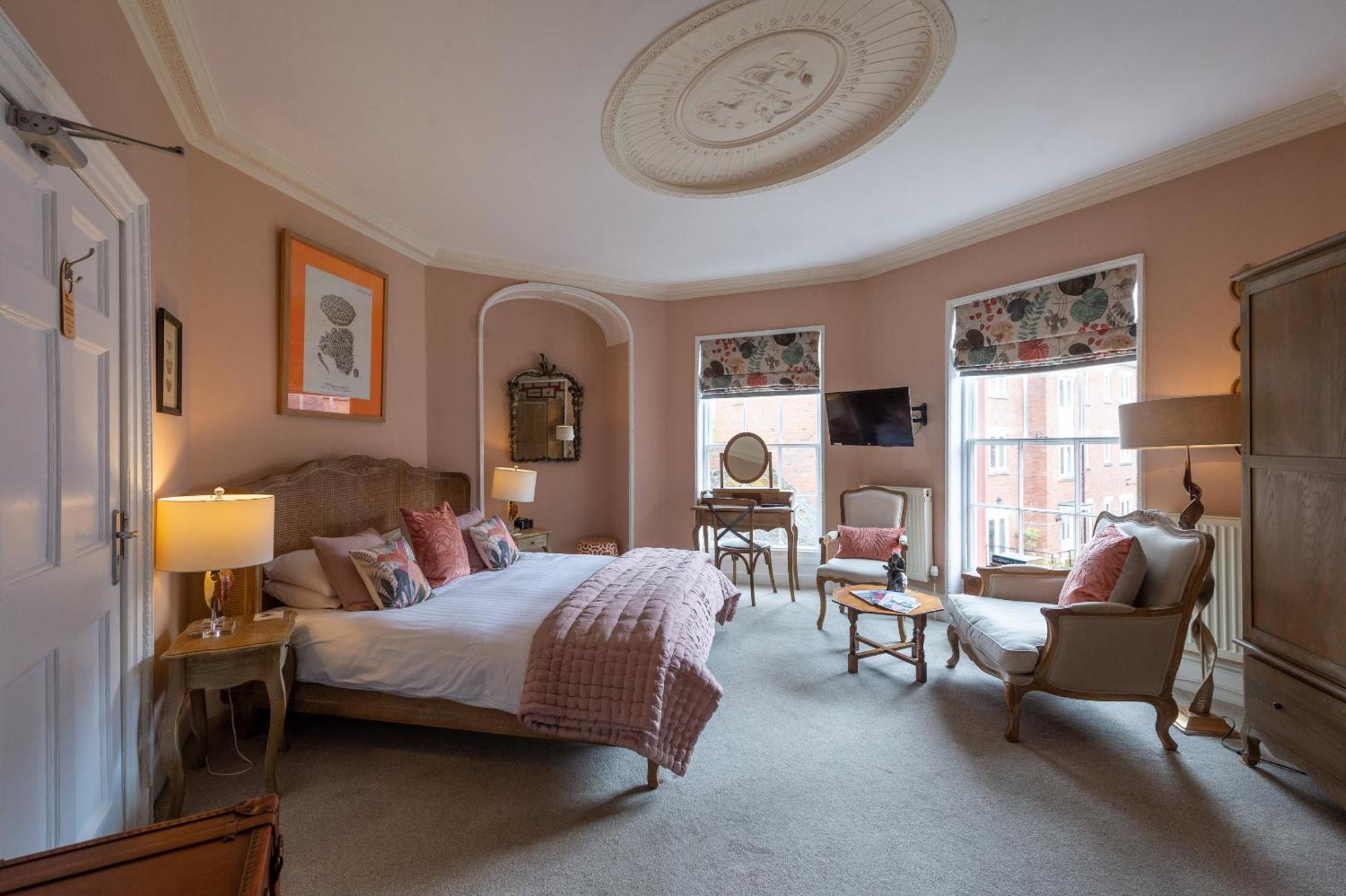 Darwin'S Townhouse Shrewsbury Exterior foto A bedroom at The Swan