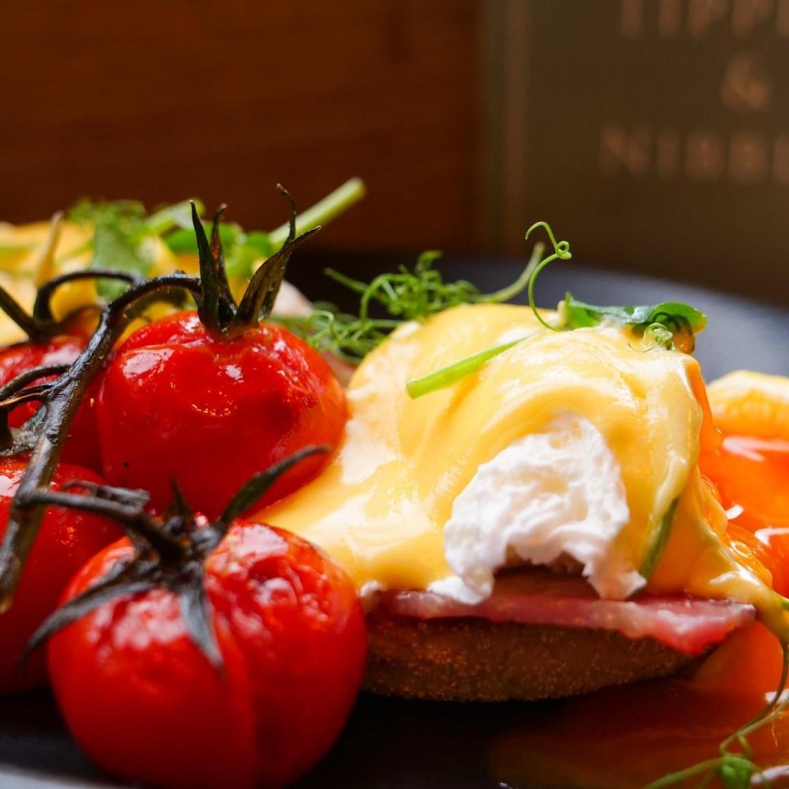 Darwin'S Townhouse Shrewsbury Exterior foto Aubergine and tomato salad